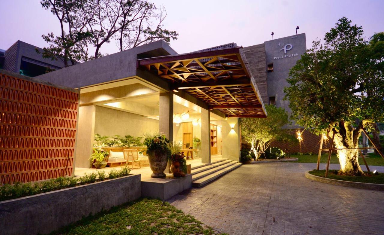 Proud Phu Fah Muang Chiang Mai Hotel Buitenkant foto